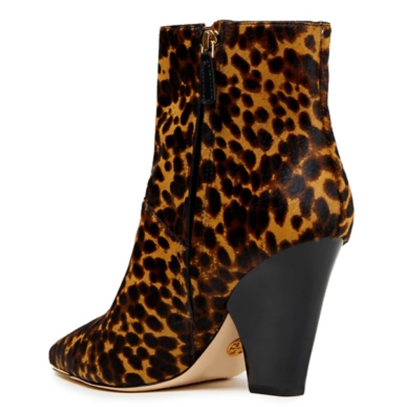 Tory Burch Leather Genuine Calf Hair Leopard Print Lila Pointed Toe Ankle Bootie - Picture 3 of 15